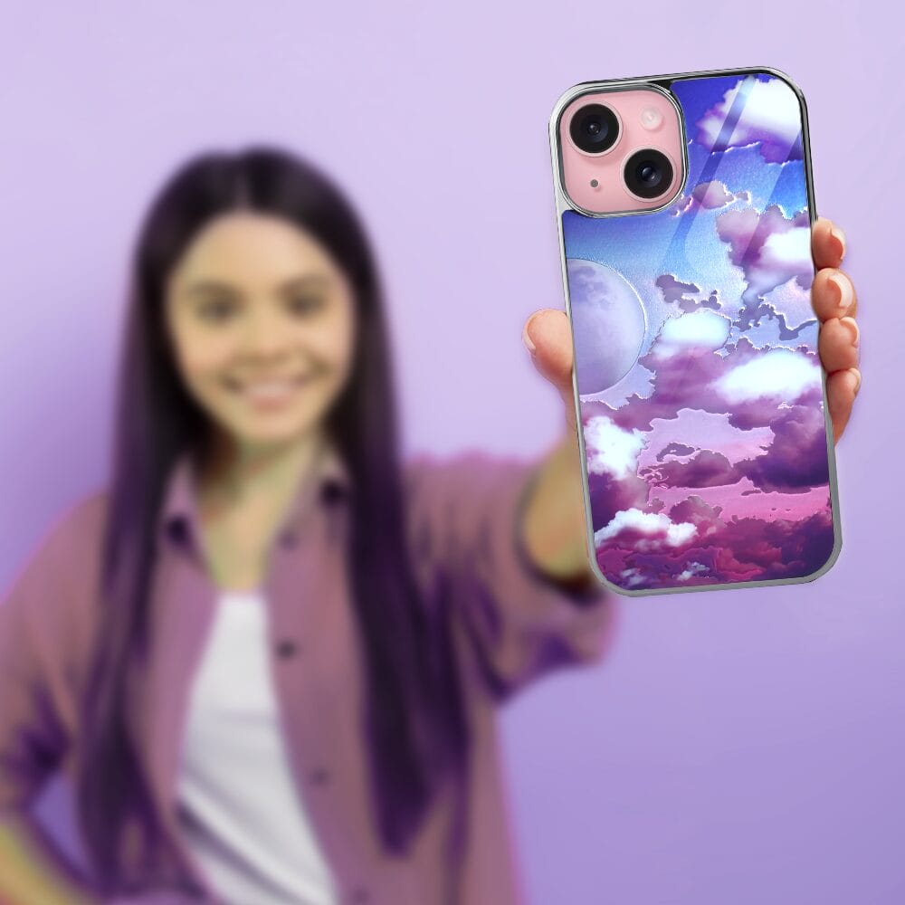 Etui do iPhone 15 IBIZU Elite Glass, szklany tył, chmurki i księżyc, srebrne - obrazek 3