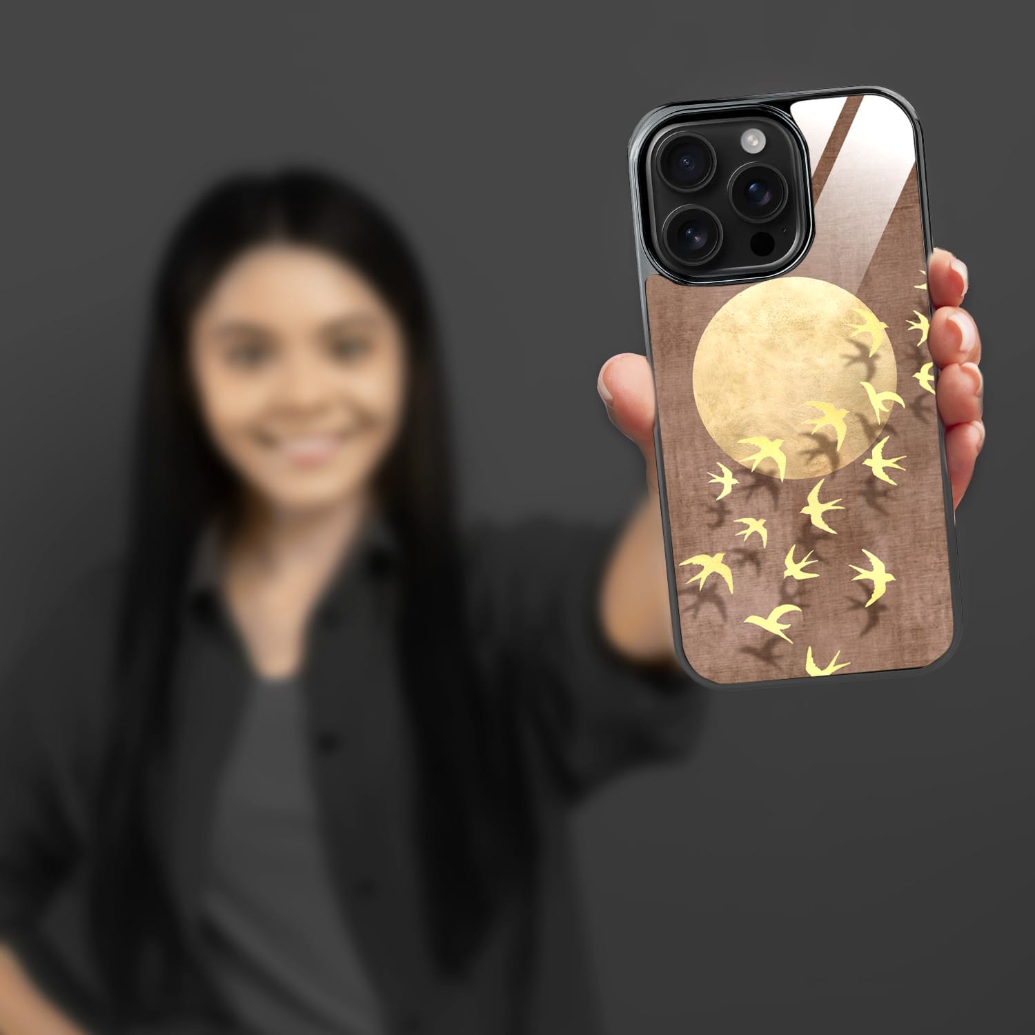 Etui do iPhone 16 Pro Max IBIZU Elite Glass z MagSafe Magia Azji, Taniec jaskółek, czarne - obrazek 6