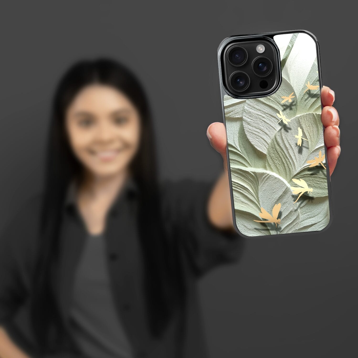 Etui do iPhone 16 Pro IBIZU Elite Glass z MagSafe Kwiaty, Taniec ważek, czarne - obrazek 6